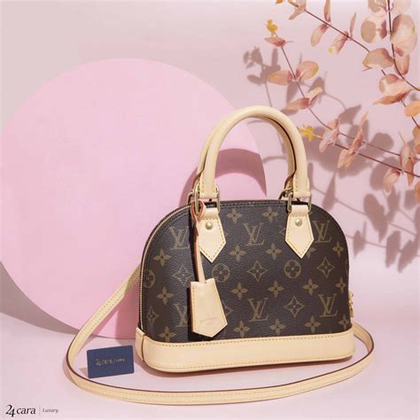 louis vuitton alma bb review|louis vuitton alma bb monogram.